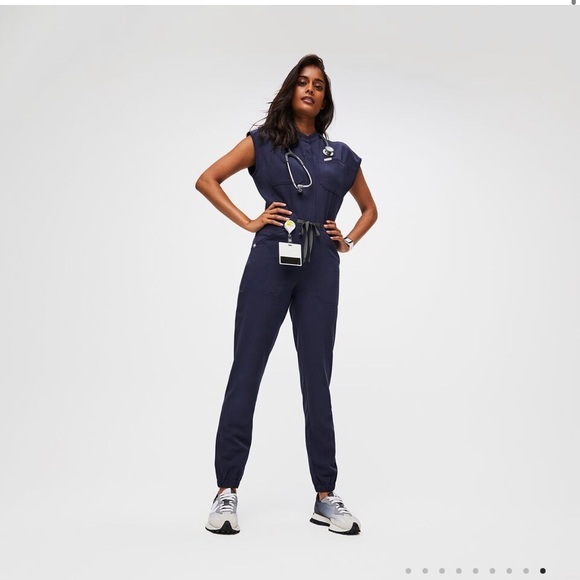Figs Rafaela cargo jumpsuit, navy size small - Picture 3 of 3